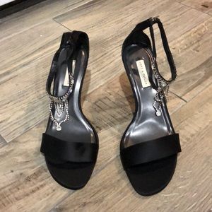 Lord and Taylor satin pumps